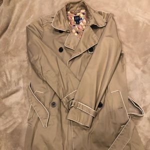 GAP trench coat